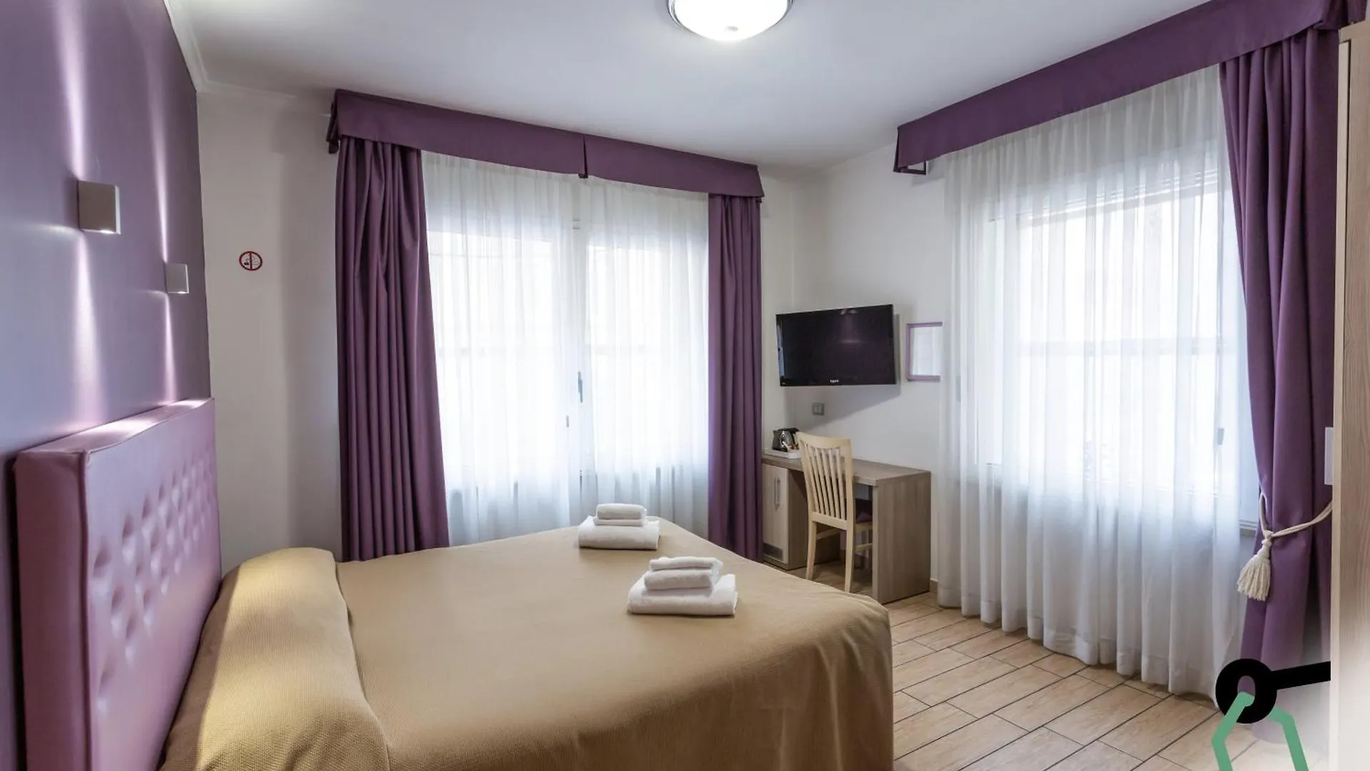 Aparthotel Hotiday Room Collection - Roma Barberini