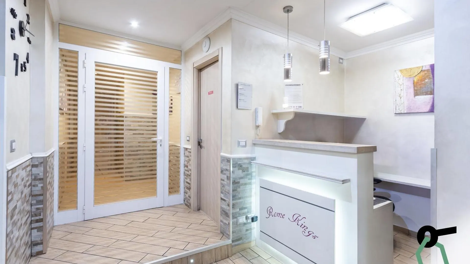 Hotiday Room Collection - Roma Barberini Aparthotel Rome