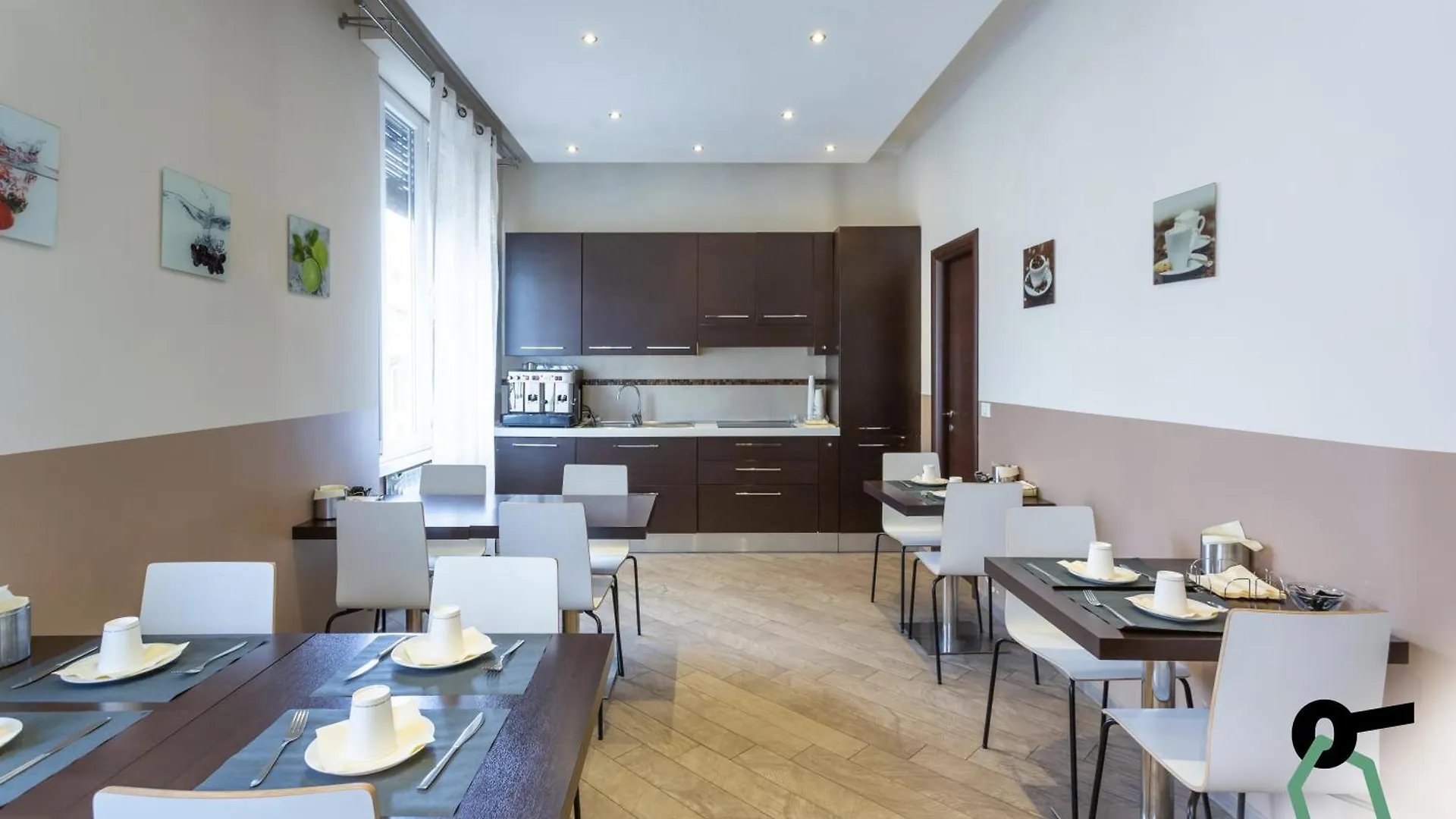 Hotiday Room Collection - Roma Barberini Italy