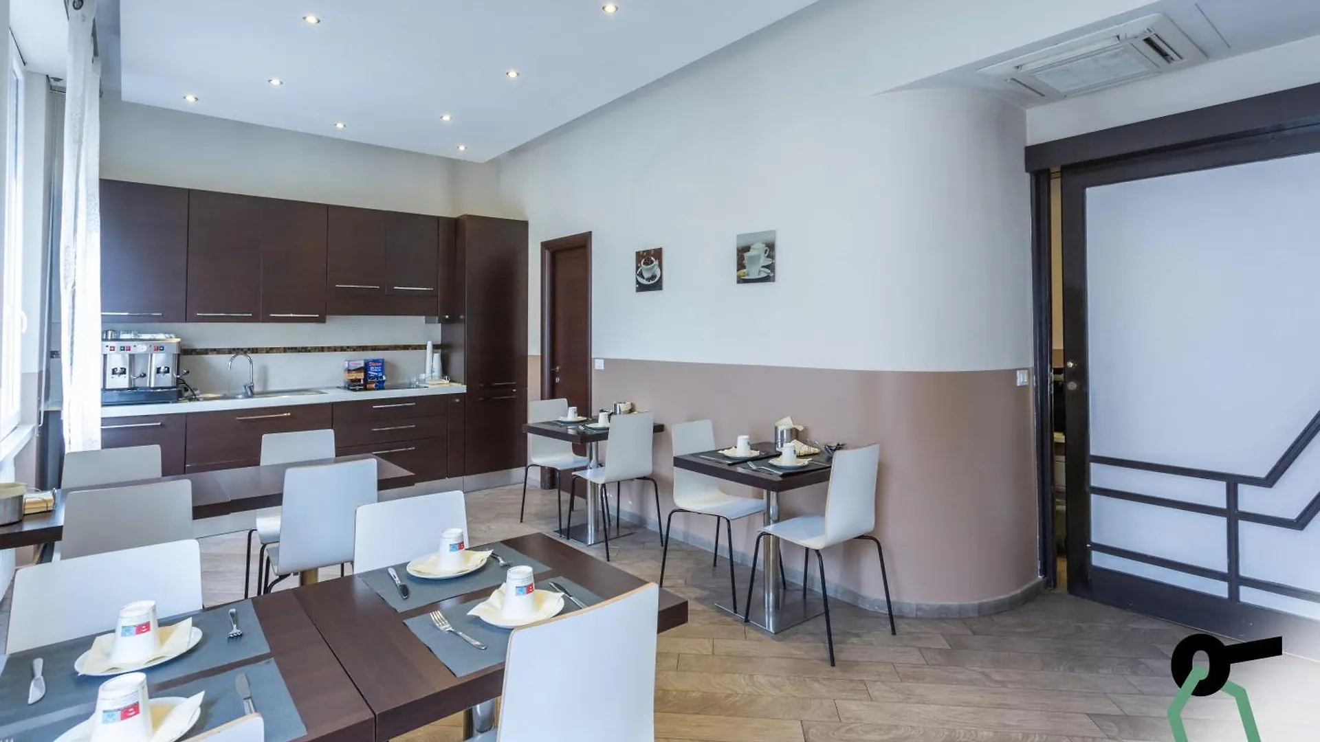 Aparthotel Hotiday Room Collection - Roma Barberini